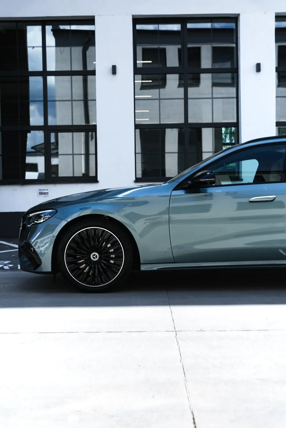 MERCEDES E-CLASS - asset 21