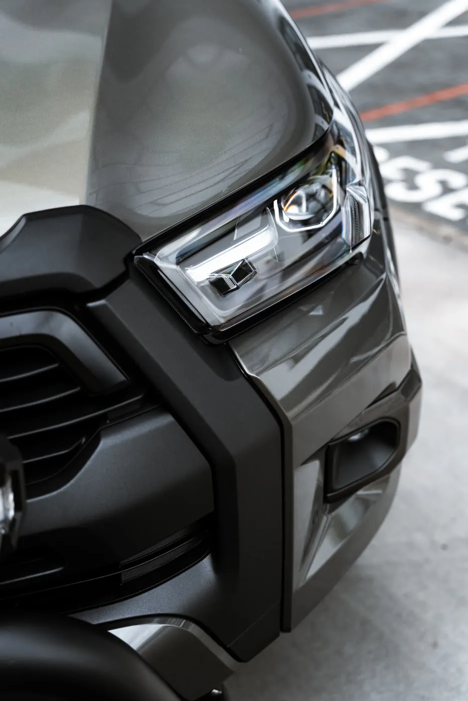 TOYOTA HILUX - asset 9